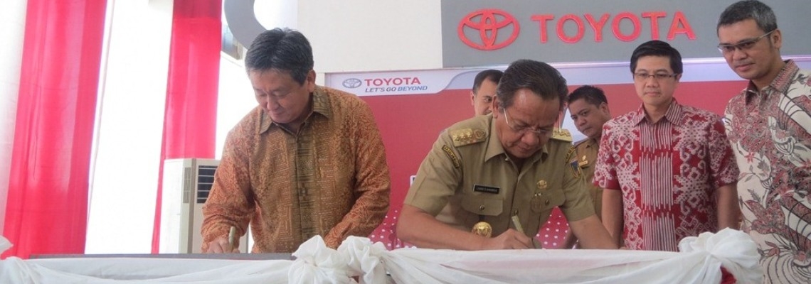 Toyota Perkuat Jaringan Penjualan & Purna Jual di Kawasan Timur Nusantara - Hadji Kalla Palu