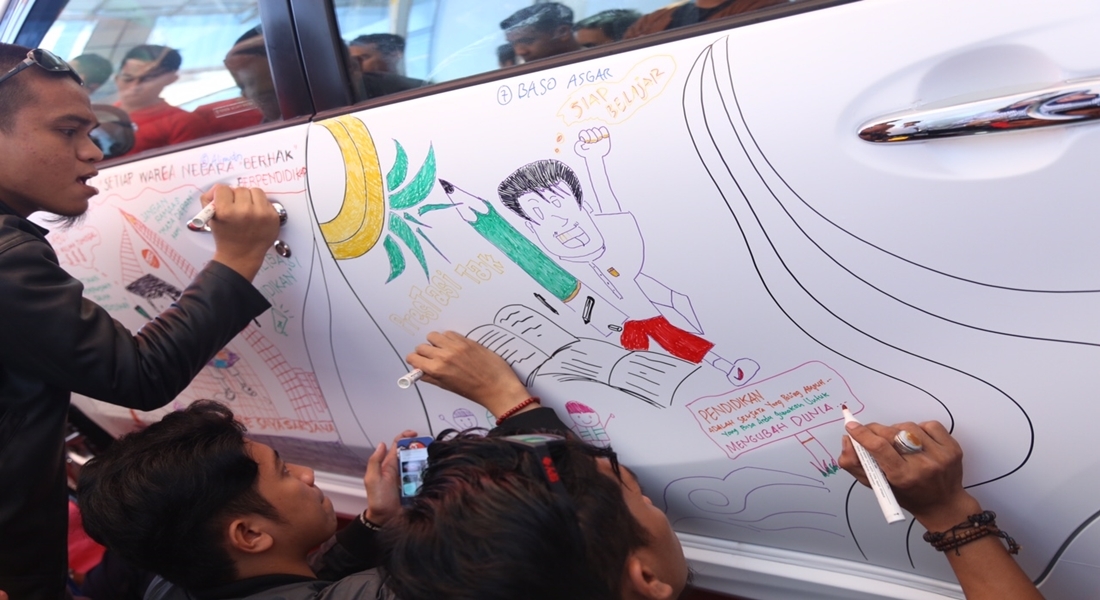 Avanza Pop You Up 2015 Makassar Kreatifitas Menjadikan Avanza Mobil Kebanggaan