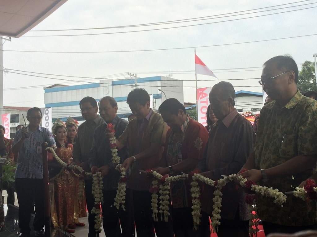Toyota Memperluas Jaringan Penjualan di Jawa Tengah, Tiga Outlet Terbaru dan Satu Fasilitas Khusus Diresmikan Sekaligus