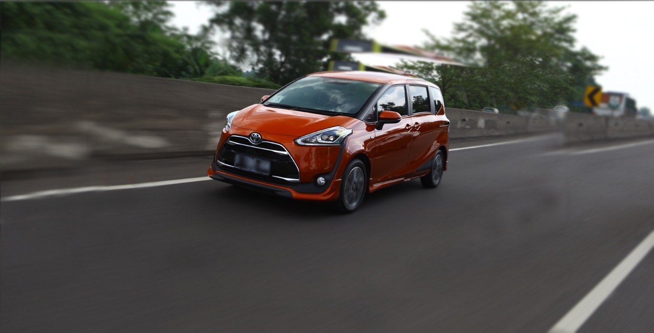 Sienta Hadir Melengkapi Jajaran Mobil Keluarga Toyota di Pasar Global Sejak 2003