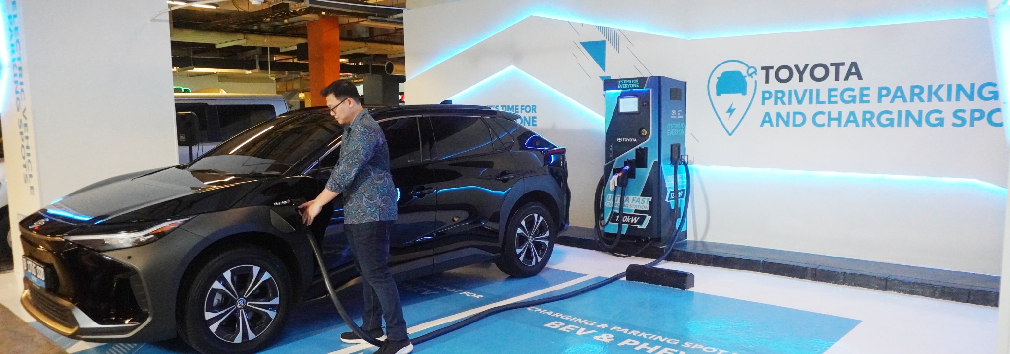 Toyota Bangun Ekosistem Menyeluruh Guna Dukung Mobilitas Kendaraan Elektrifikasi dan Meningkatkan Partisipasi Masyarakat dalam Menekan Emisi Karbon 