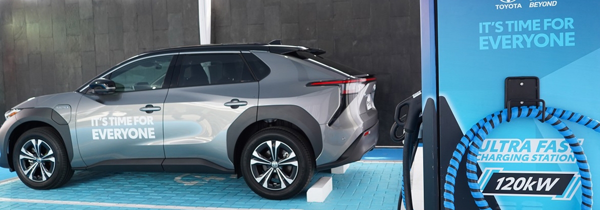 Alasan Anda Wajib Memiliki Mobil Listrik Toyota bZ4X Untuk Mobilitas Harian, Demi Masa Depan Lebih Baik