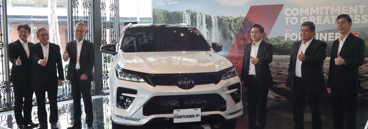 New Fortuner 2.8 GR Sport 4x4 with TSS Hadir Sebagai Flagship