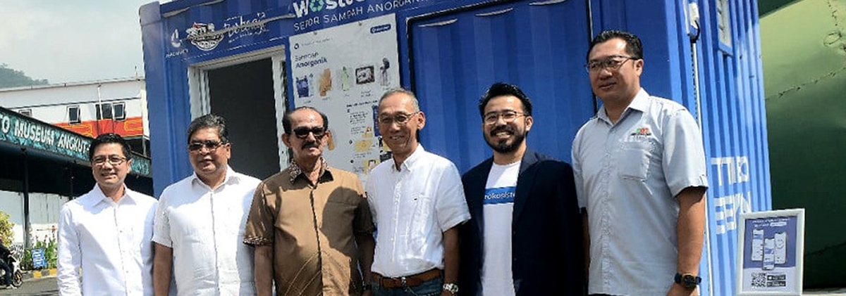 Resolusi Hidup Lebih Eco-friendly di 2025: Gunakan Barang-barang Reuseable dan Setor Sampah ke Toyota Waste Station, Ada Konversi Hilux Rangga Mobile Waste Station