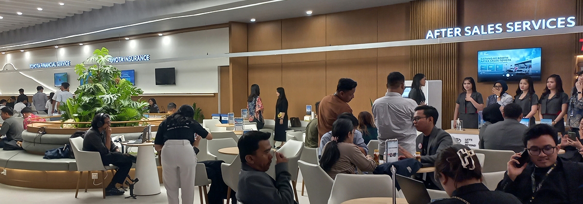Promo Spesial Toyota di Pameran GIIAS 2025, Ada Undian Berhadiah Innova Zenix HEV dan Yaris Cross HEV Untuk SPK 