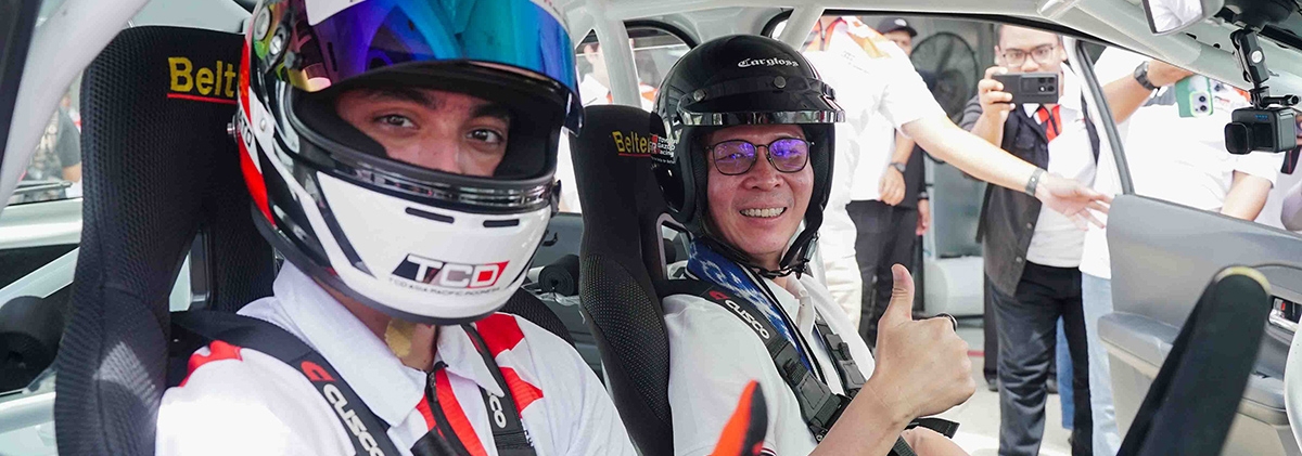 Toyota Eco Journey & GR Trackday:  Ragam Aktivitas yang Dilakukan Jurnalis di Sirkuit Mandalika, Memacu Semua GR Pure dan Merasakan Sensasi Balap Touring Agya GR Sport