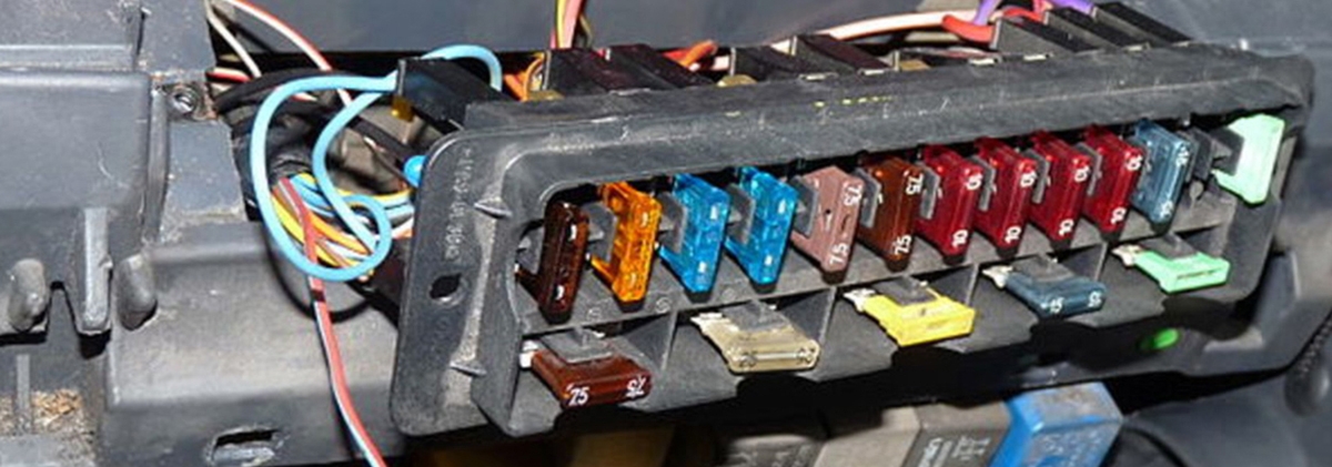 Cegah Mobil Terbakar Sendiri, Pahami Pemicu dan Langkah Antisipasi Supaya Tidak Terjadi