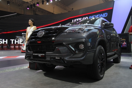 Toyota Luncurkan New Fortuner TRD Sportivo, Karakter Sebagai High-SUV Kian Kuat, Siap Jelajahi Segala Medan