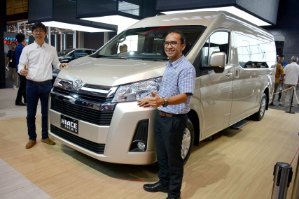 All New HiAce Premio  Toyota Lengkapi Line up HiAce untuk Segmen Premium Transformasi Menuju Human Transport Yang Lebih Nyaman