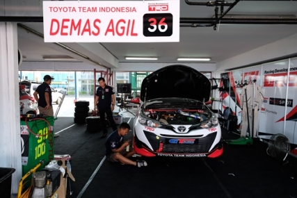 Toyota Yaris Sapu Bersih Podium Tertinggi ITCR dan JSTC Pada Gelaran ISSOM Seri Ke-6, TTI Satu Langkah Menuju Pertahankan Gelar Juara Balap Nasional 3 Tahun Berturut-turut