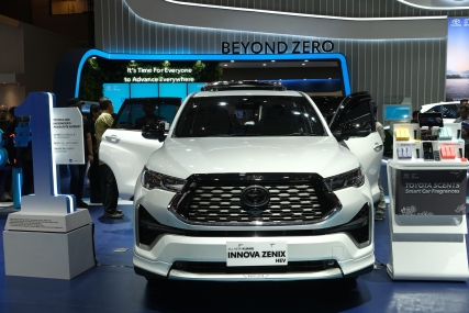 IIMS 2025: Toyota Raih 2.728 SPK, Mobil Hybrid Produksi Lokal Makin Diminati, Insentif PPnBM 3% dan Momen Persiapan Libur Lebaran Berikan Stimulus yang Tepat