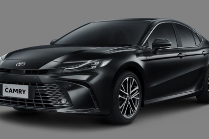 New Camry 2.5 V AT: Tampil Lebih Sporty dan Elegant, Sentuhan pada Fitur Kabin Meningkatkan Kualitas Berkendara