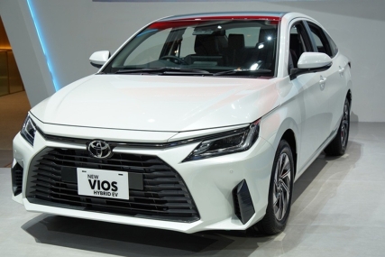 New Vios Hybrid EV: Entry Sedan Pertama Berteknologi Hybrid dengan Harga Mulai dari Rp 460 Juta