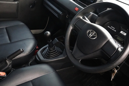 Masih Banyak yang Menggunakan, Begini Cara Merawat Transmisi Manual Supaya Bekerja dengan Baik dan Awet