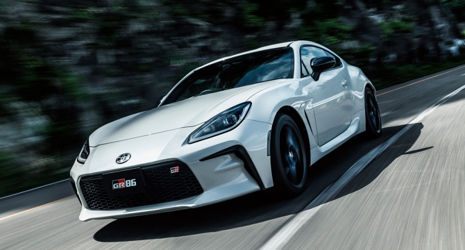 Hot Hatchback GR Pure Begitu Fun to Drive, Mampu Mendukung Aktivitas Harian Pemiliknya dengan Nyaman Sekaligus Menyalurkan Hasrat Balap di Waktu Luang