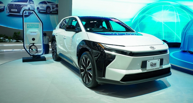 IIMS 2026: Harga Semakin Terjangkau, New bZ4X Membawa Sentuhan pada Eksterior dan Interior, Diperkuat Peningkatan Performa dan Jarak Tempuh