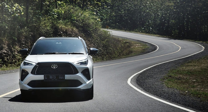 Mengemudi Aman di Jalur Perbukitan Saat Mudik Lebaran, Butuh Perhatian Ekstra Ketika Jalan Menanjak dan Menurun