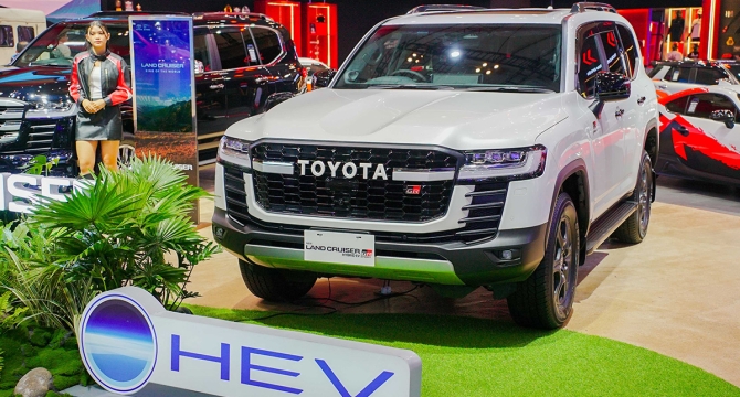 Belajar Paham Paralel Hybrid System New Land Cruiser 300 Hybrid EV, Fokus pada Performa yang Superior