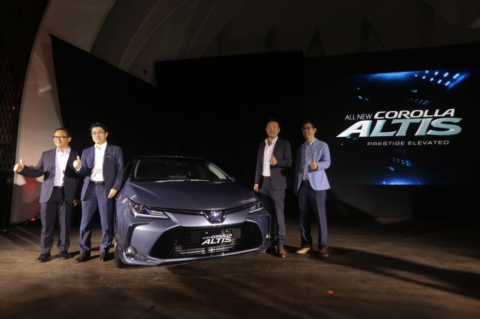 All New Corolla Altis Tampil Lebih Prestisius Makin Lengkapi Pasar Sedan  Kehadiran Varian HEV Wujud Komitmen Kuat Toyota Dukung Program Kendaraan Elektrifikasi