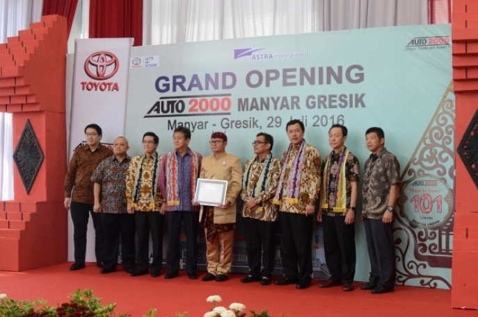 Toyota Perkuat Jaringan Penjualan & Purna Jual Di Jawa Timur - Auto 2000 Manyar Gresik Jadi Outlet Resmi Ke-288 Toyota Di Seluruh Indonesia