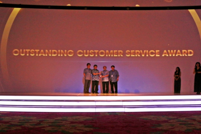 Customer Service Excellence Award Toyota Astra Motor Sebagai Salah Satu Distributor Terbaik di Dunia Dalam Hal Customer Service