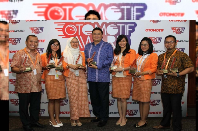 Ajang Otomotif Award 2017 : Sembilan Mobil Toyota dan Satu Pembalap Toyota Team Indonesia Raih Penghargaan