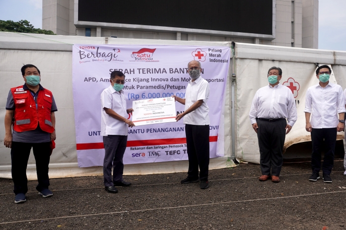 Turut Serta Memerangi COVID-19 Toyota Indonesia Serahkan Bantuan kepada Masyarakat dan Tenaga Medis di Indonesia