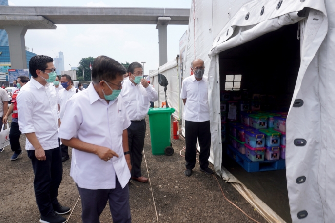 Turut Serta Memerangi COVID-19 Toyota Indonesia Serahkan Bantuan kepada Masyarakat dan Tenaga Medis di Indonesia