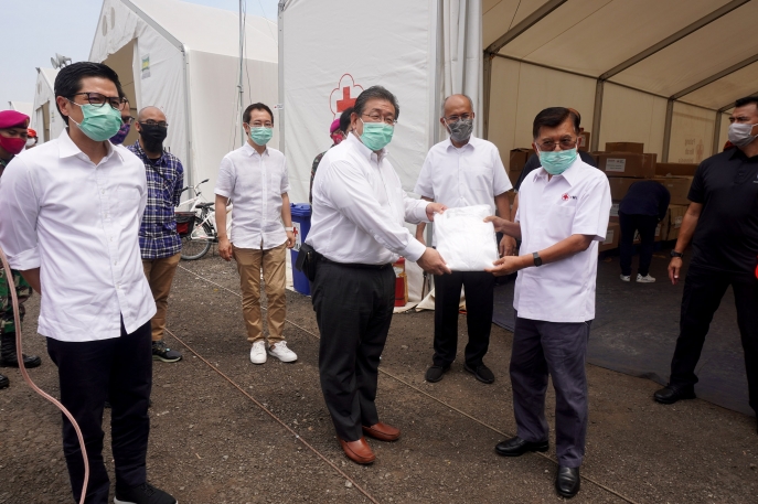 Turut Serta Memerangi COVID-19 Toyota Indonesia Serahkan Bantuan kepada Masyarakat dan Tenaga Medis di Indonesia