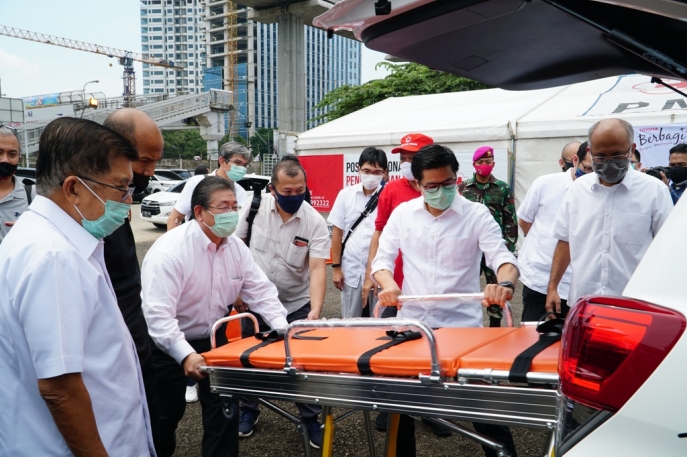 Turut Serta Memerangi COVID-19 Toyota Indonesia Serahkan Bantuan kepada Masyarakat dan Tenaga Medis di Indonesia