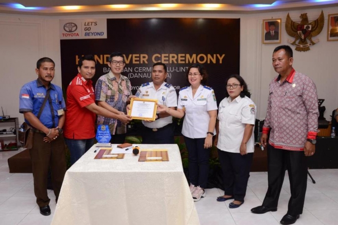 Toyota Gerakkan Program CSR Keselamatan Berlalu Lintas Di Area Danau Toba, Sumatera Utara