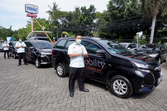 #ToyotaAdaUntukAnda Melanjutkan Bantuan Mobilitas Selama Pandemi Toyota Indonesia Siapkan Layanan Transportasi Terkoneksi bagi Spesimen Pasien COVID-19