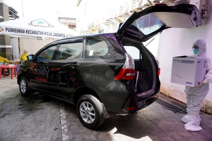 #ToyotaAdaUntukAnda Melanjutkan Bantuan Mobilitas Selama Pandemi Toyota Indonesia Siapkan Layanan Transportasi Terkoneksi bagi Spesimen Pasien COVID-19