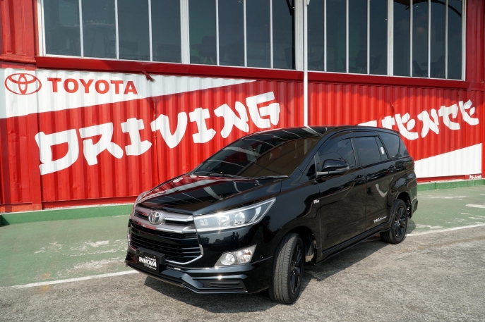 Peringati 75 Tahun Indonesia Merdeka Toyota, Luncurkan Kijang Innova TRD Sportivo Limited dan Sienta Welcab