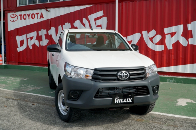 Perkuat Dukungan Mobilitas Komersial di Masa New Normal  Toyota Hadirkan New Hilux dengan Ketangguhan  Sentuhan Ubahan Gagah dan Modern 