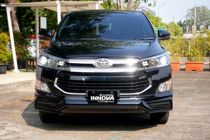 Peringati 75 Tahun Indonesia Merdeka Toyota, Luncurkan Kijang Innova TRD Sportivo Limited dan Sienta Welcab