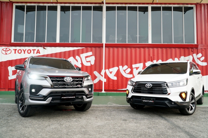 Lengkapi Jajaran Kendaraan IMV di Indonesia, Toyota Hadirkan Dua Produk Legendaris SUV Tangguh New Fortuner dan MPV Keluarga Indonesia New Kijang Innova 