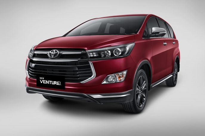 Lengkapi Jajaran Kendaraan IMV di Indonesia, Toyota Hadirkan Dua Produk Legendaris SUV Tangguh New Fortuner dan MPV Keluarga Indonesia New Kijang Innova 