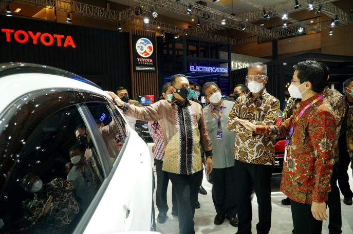 50 TAHUN TOYOTA DI INDONESIA: Dalam Semangat Total Mobility Solution dan Upaya Turut Serta Dalam Pemulihan Industri Otomotif Nasional, Toyota Berpartisipasi di Indonesia International Motor Show 2021