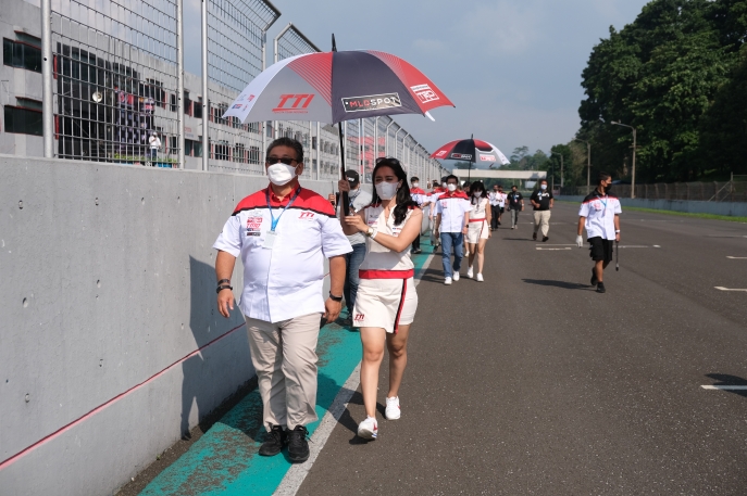 50 Tahun Toyota di Indonesia: Indonesian Sentul Series of Motorsport 2021 - Haridarma Manoppo Bawa Toyota Team Indonesia Naik Podium Di Seri Ke-2 Kejuaraan Nasional Indonesia Touring Car Race Max