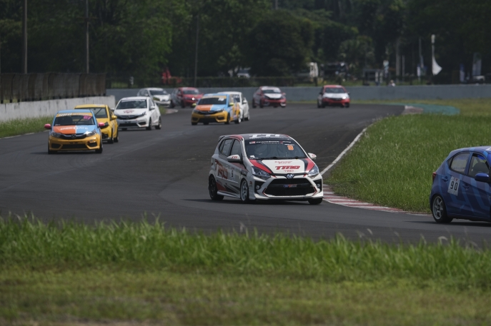 50 Tahun Toyota di Indonesia: Indonesian Sentul Series of Motorsport 2021 - Haridarma Manoppo Bawa Toyota Team Indonesia Naik Podium Di Seri Ke-2 Kejuaraan Nasional Indonesia Touring Car Race Max