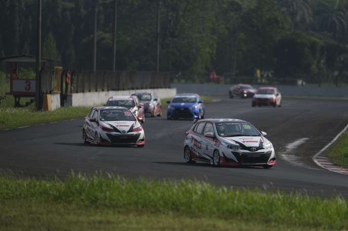 50 Tahun Toyota di Indonesia: Indonesian Sentul Series of Motorsport 2021 - Haridarma Manoppo Bawa Toyota Team Indonesia Naik Podium Di Seri Ke-2 Kejuaraan Nasional Indonesia Touring Car Race Max