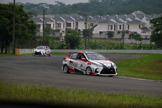 50 Tahun Toyota di Indonesia: Raih Podium 1 dan 2 Pada Gelaran ISSOM 2021 Seri Ke-5, Haridarma dan Demas Puncaki Klasemen Sementara Kejuaraan Nasional ITCR Max dan Perkuat Kesempatan Meraih Gelar Juara Nasional