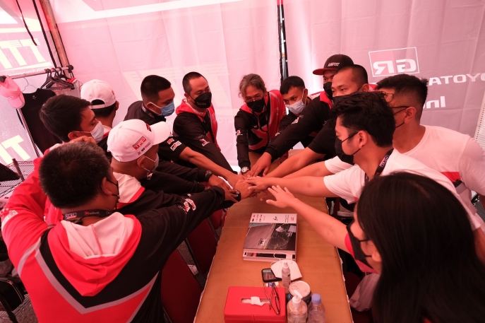 50 Tahun Toyota di Indonesia: Tampil Maksimal Andalkan Toyota Agya GR Sport, Pembalap Toyota Team Indonesia Perkuat Peluang Untuk Meraih Gelar Juara Nasional MLDSPOT Kejurnas Slalom 2021