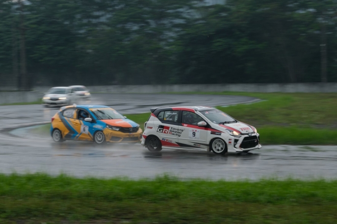 50 Tahun Toyota di Indonesia: Raih Podium 1 dan 2 Pada Gelaran ISSOM 2021 Seri Ke-5, Haridarma dan Demas Puncaki Klasemen Sementara Kejuaraan Nasional ITCR Max dan Perkuat Kesempatan Meraih Gelar Juara Nasional