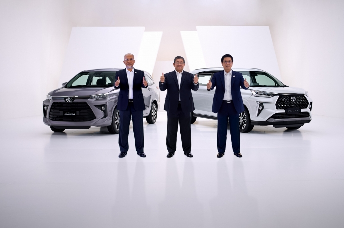 50 Tahun Toyota di Indonesia: World Premiere of All New Veloz  Toyota All New Veloz  MPV Premium Kompak Baru Penuh Fitur Canggih Untuk Perjalanan Keluarga yang Stylish