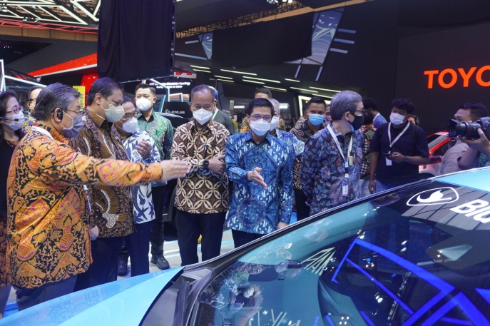 50 Tahun Toyota di Indonesia: Wujudkan Komitmen Mobility Happiness for All  Toyota Hadirkan Mobilitas Masa Depan Berteknologi Canggih  dan Ramah Lingkungan di GIIAS 2021