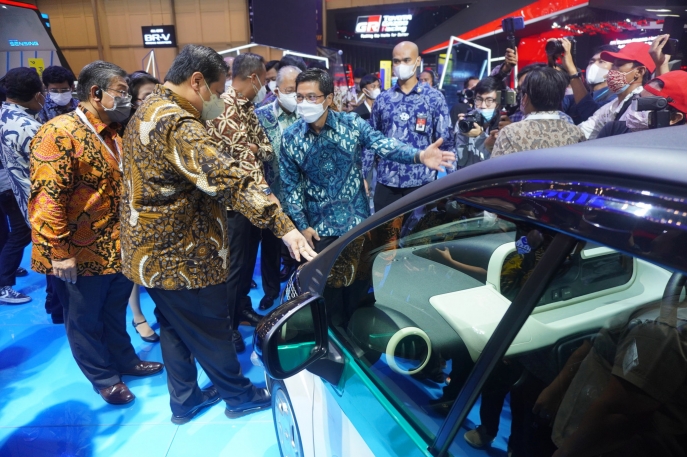 50 Tahun Toyota di Indonesia: Wujudkan Komitmen Mobility Happiness for All  Toyota Hadirkan Mobilitas Masa Depan Berteknologi Canggih  dan Ramah Lingkungan di GIIAS 2021