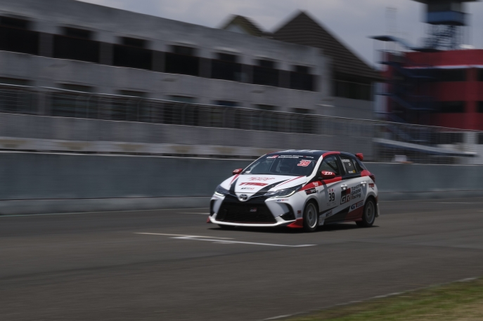 50 Tahun Toyota di Indonesia: Pakai Livery Baru TOYOTA GAZOO Racing, Toyota Yaris dan Toyota Agya Bawa Pembalap TTI Puncaki Podium di Dua Kejuaraan Nasional Sekaligus Pada Gelaran Indonesian Sentul Series of Motorsport 2021 Seri Ke-3