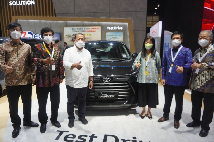 GAIKINDO Jakarta Auto Week 2022 Toyota Tampilkan Berbagai Produk, Layanan dan Teknologi Terbaru  Wujudkan Mobility Happiness for All dan Gairahkan Pasar Otomotif Nasional